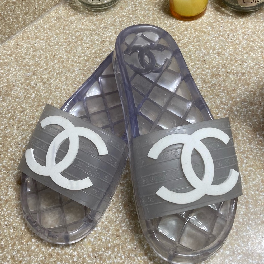 CHANEL slides